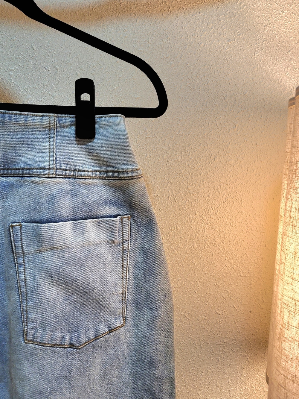 High-Waist Light Blue Women’s Jeans - Pleated Front - Picture 5 of 8